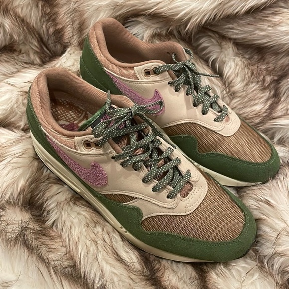 Nike Air Max 1 SH TreeLine Skunk Green Purple (Women's US 10-10.5) AUTHENTIC - Picture 4 of 8